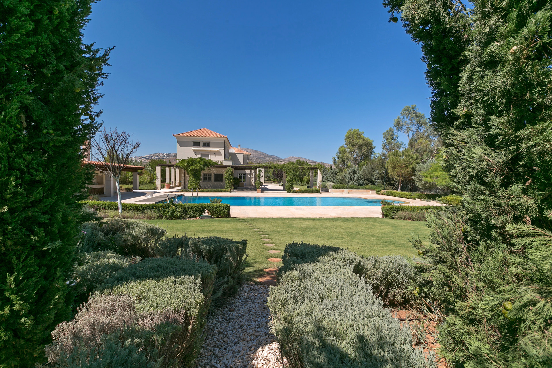 Private Houses Vari